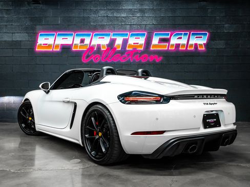 Used 2020 Porsche 718 Boxster Spyder image 3