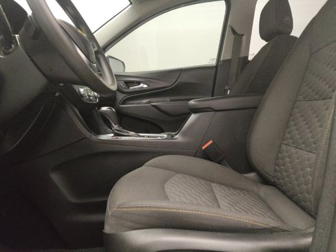 Used 2019 Chevrolet Equinox LT w/ LPO, Floor Liner Package image 17