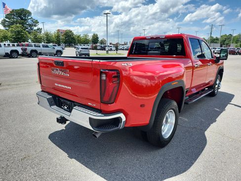 Used 2024 GMC Sierra 3500 SLT w/ SLT Convenience Package AWD/4WD image 3