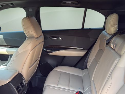 Used 2024 Cadillac XT4 Premium Luxury w/ Active Safety Package AWD/4WD image 25