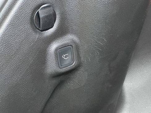 New 2026 Jeep Compass Limited w/ Sun, Sound & Navigation Group image 14