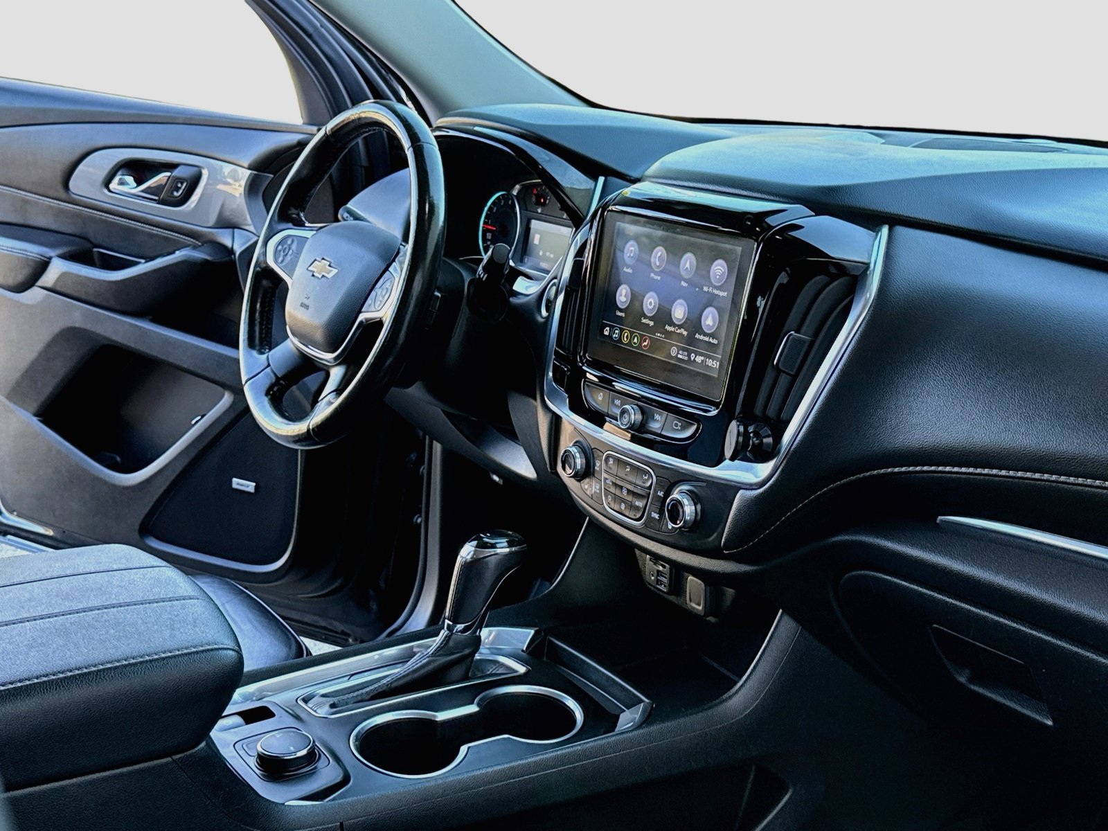 Used 2020 Chevrolet Traverse LT w/ LT Premium Package FWD image 16