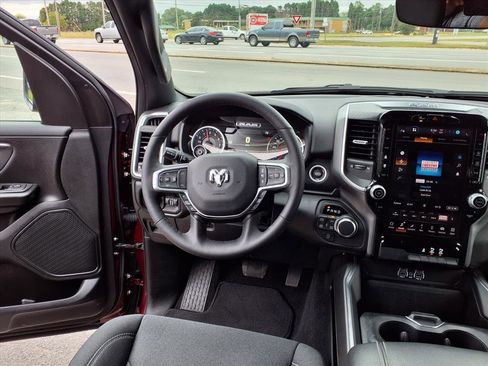 Used 2025 RAM 1500 Big Horn image 30