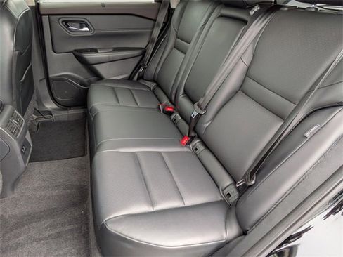 Certified 2023 Nissan Rogue SV w/ SV Premium Package image 28