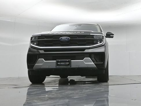 Certified 2025 Ford Expedition Max Platinum AWD/4WD image 51