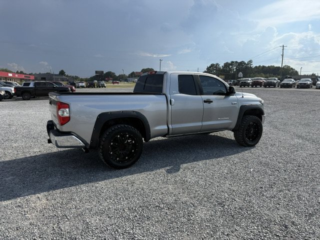 Used 2018 Toyota Tundra SR5 AWD/4WD image 5