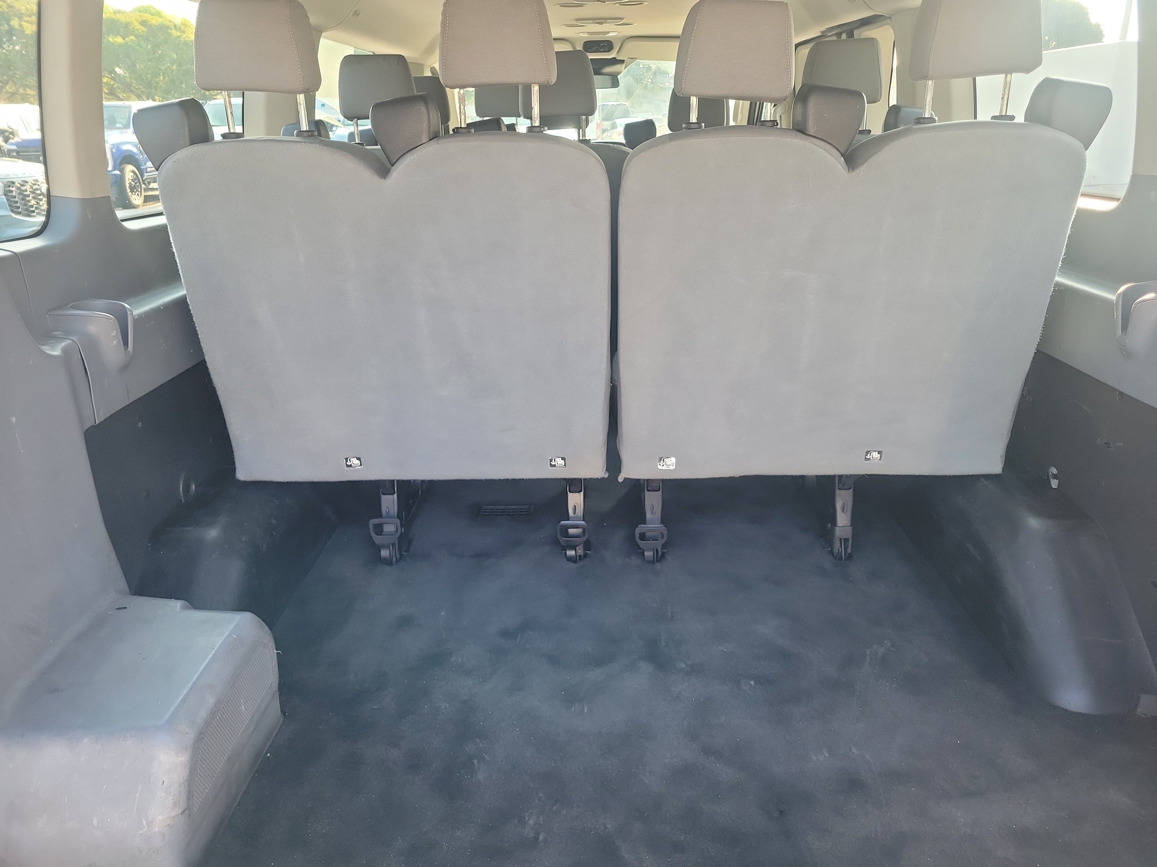 Used 2018 Ford Transit 350 XLT RWD image 17