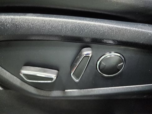 Used 2016 Lincoln MKX Select w/ Select Plus Package image 17