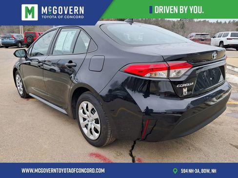 Used 2024 Toyota Corolla LE image 3