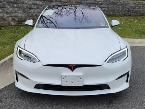 Used 2021 Tesla Model S Plaid image 8