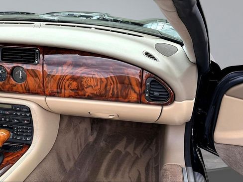 Used 1998 Jaguar XK8 Convertible RWD image 23