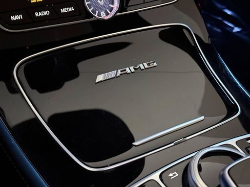 Used 2018 Mercedes-Benz E 63 AMG S image 40