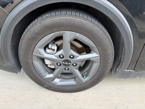 Used 2026 Kia K4 FWD image 2