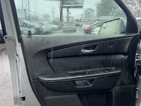 Used 2012 GMC Acadia Denali image 8