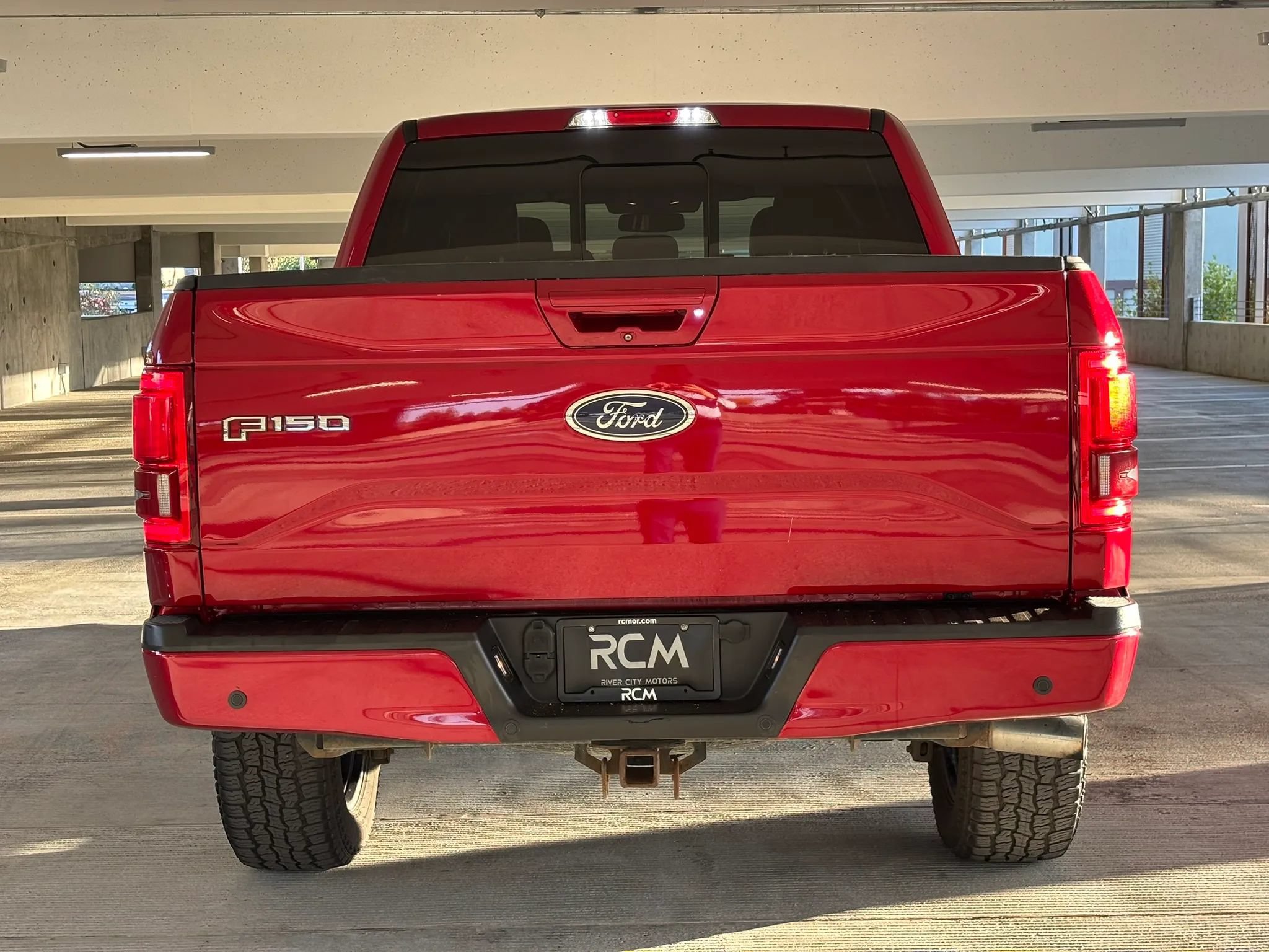 Used 2015 Ford F150 Lariat w/ Equipment Group 502A Luxury AWD/4WD image 4