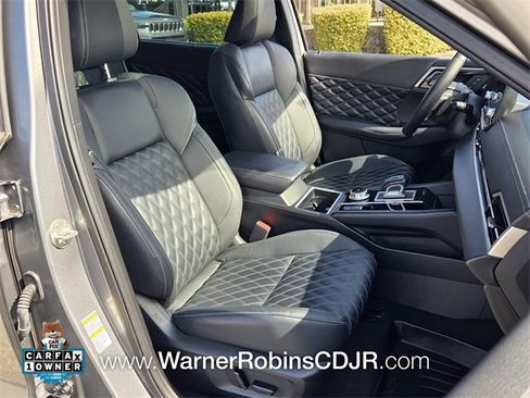 Used 2023 Mitsubishi Outlander SEL image 18