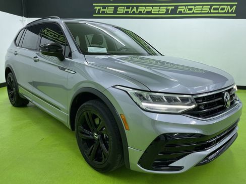 Used 2023 Volkswagen Tiguan SE R-Line image 2