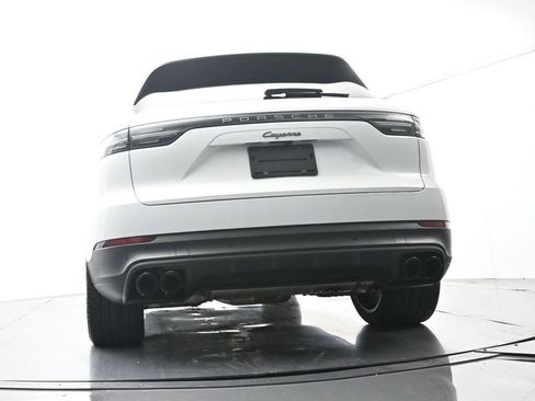 Certified 2023 Porsche Cayenne Platinum Edition AWD/4WD image 51