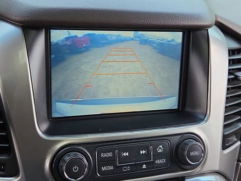 Used 2016 Chevrolet Suburban LTZ RWD image 16
