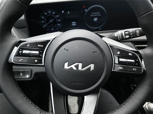 New 2026 Kia Seltos EX image 10