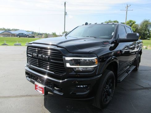 Used 2022 RAM 2500 Laramie w/ Night Edition AWD/4WD image 13