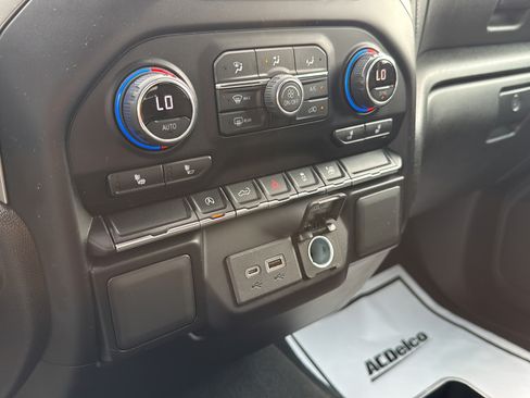 Used 2021 Chevrolet Silverado 1500 LT RWD image 41