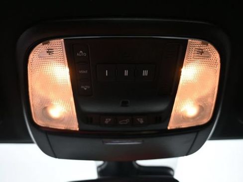 Used 2023 Dodge Durango GT RWD image 33