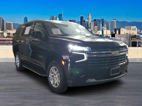 Used 2024 Chevrolet Tahoe LT image 3