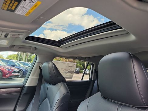 New 2026 Toyota Highlander Limited AWD/4WD image 19