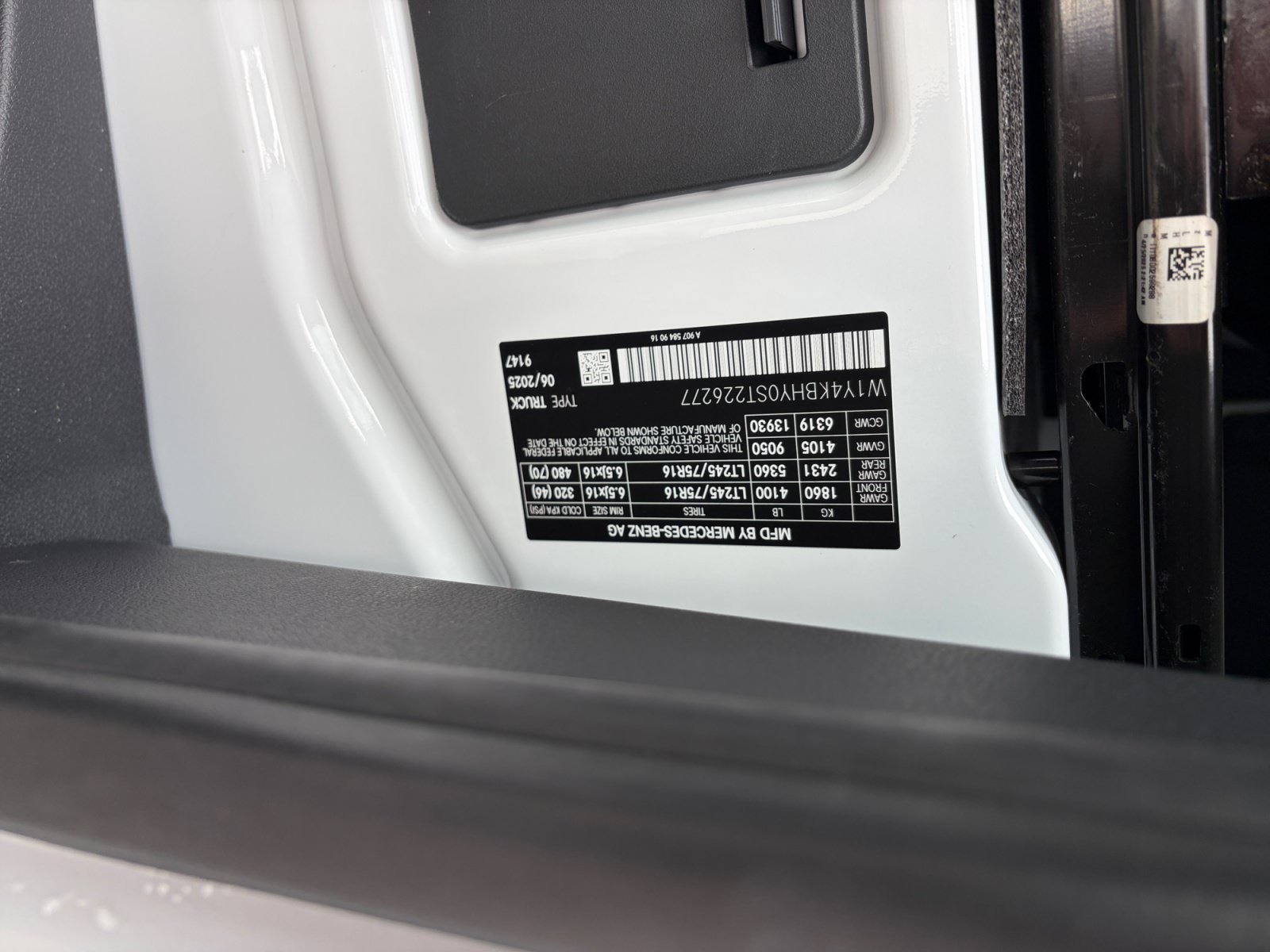 New 2025 Mercedes-Benz Sprinter 2500 image 25