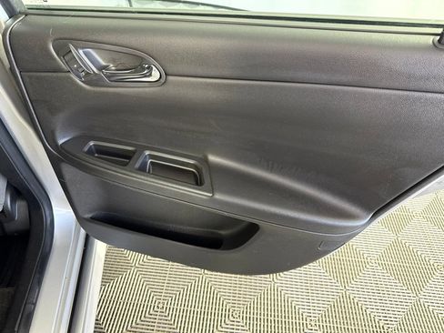 Used 2013 Chevrolet Impala LS FWD image 23