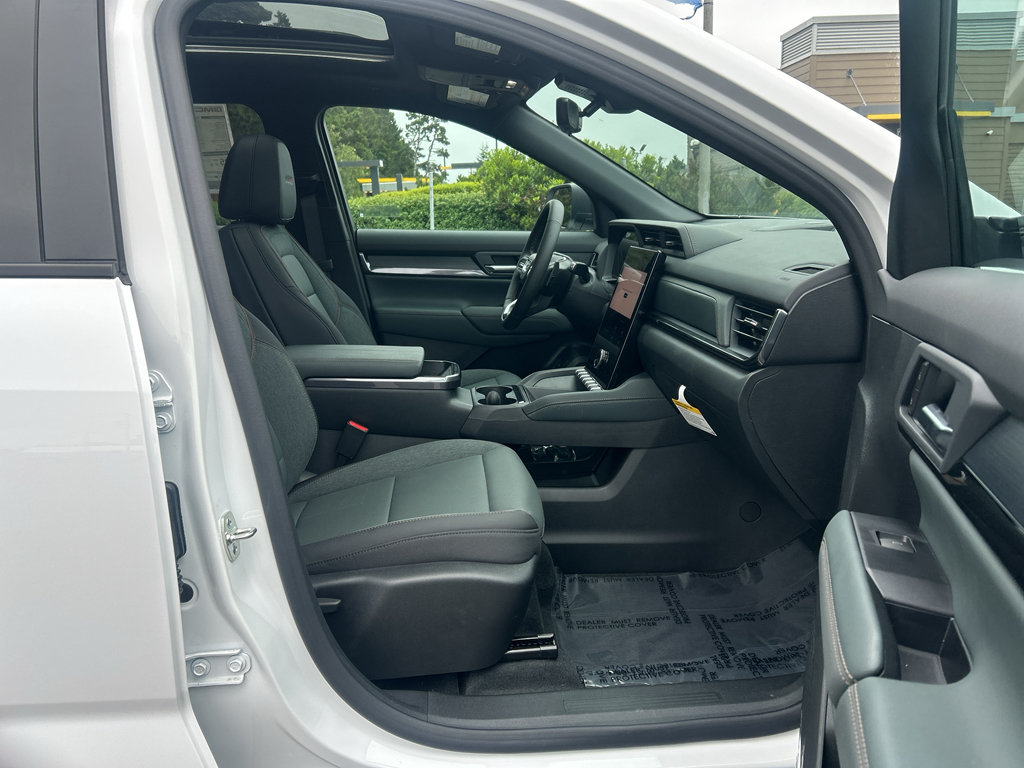 New 2027 GMC Terrain AT4 w/ Technology Package II AWD/4WD image 27