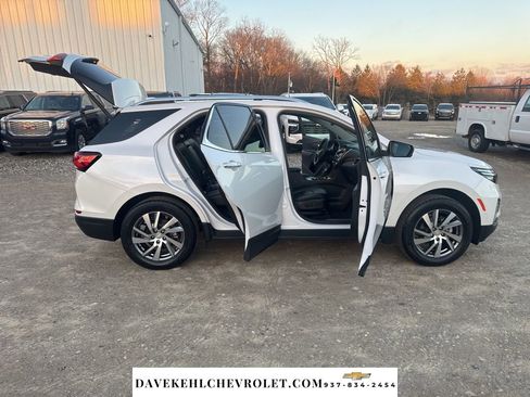 Used 2023 Chevrolet Equinox Premier image 15