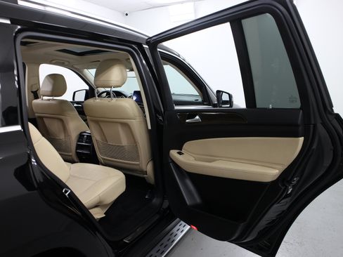 Used 2018 Mercedes-Benz GLS 450 4MATIC image 27
