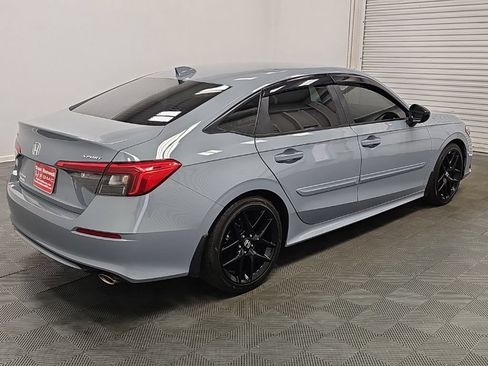 Used 2023 Honda Civic Sport image 9