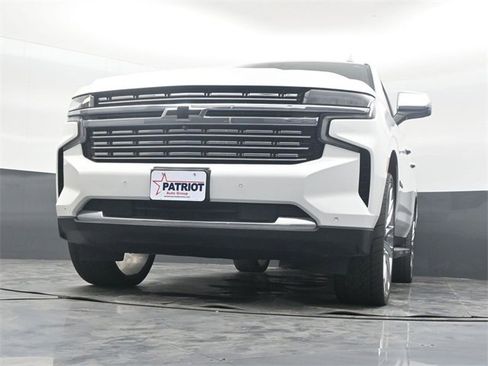 Used 2021 Chevrolet Suburban Premier w/ Premium Package image 46