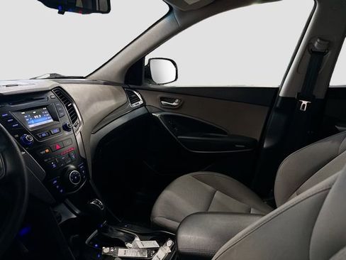 Used 2016 Hyundai Santa Fe SE image 22