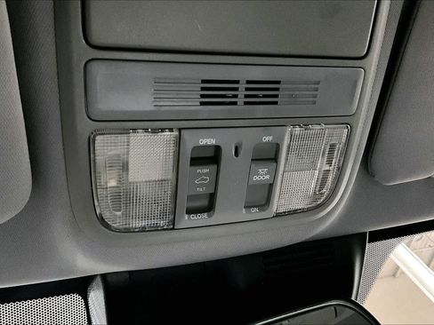 Used 2018 Honda CR-V EX image 34