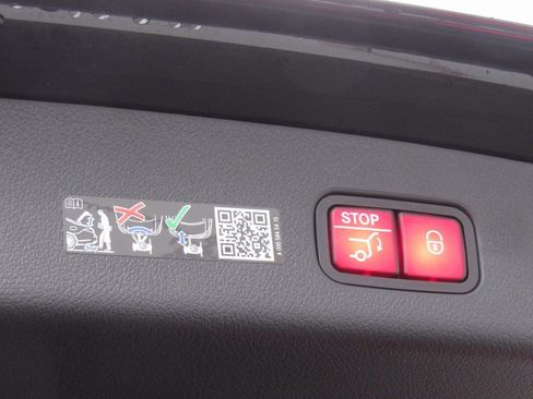 New 2026 Mercedes-Benz GLC 300 4MATIC image 23