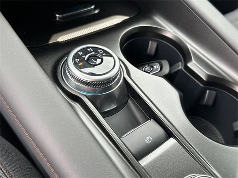 New 2025 Ford Explorer Active image 31