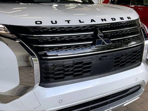 Used 2024 Mitsubishi Outlander SE FWD image 26