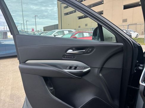 Used 2023 Cadillac XT4 Premium Luxury image 20