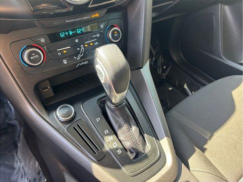 Used 2017 Ford Focus SEL image 27