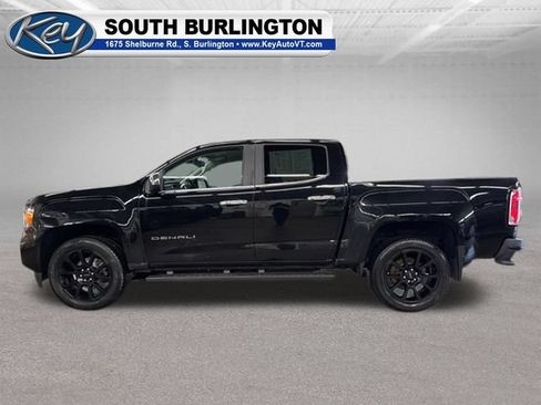 Used 2022 GMC Canyon Denali w/ Denali Black Edition Package AWD/4WD image 4
