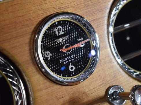 Certified 2023 Bentley Continental GT Azure image 35