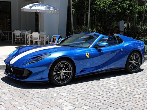 Certified 2022 Ferrari 812 GTS RWD image 2