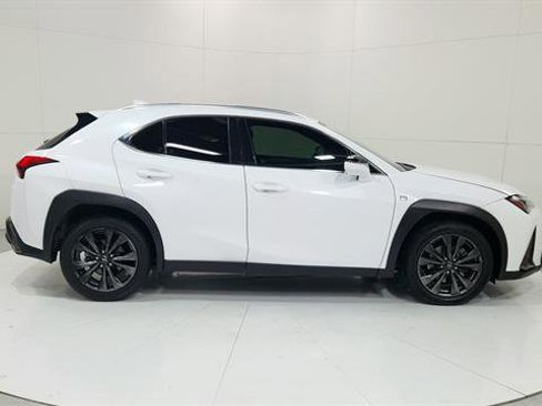 Used 2019 Lexus UX 200 F Sport w/ F Sport Premium Package image 9