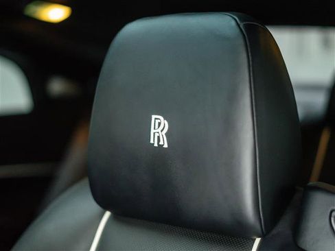 Used 2016 Rolls-Royce Wraith image 18