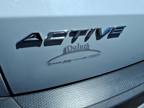 Used 2025 Ford Escape Active AWD/4WD image 15