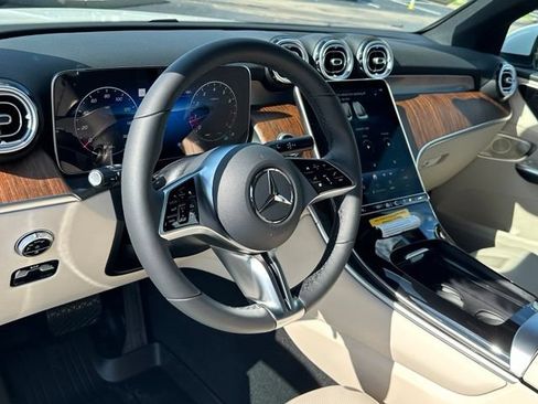 New 2027 Mercedes-Benz GLC 300 4MATIC image 18